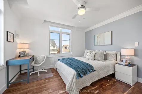 2252 Dewsbury Drive Oakville ON L6M 0A6