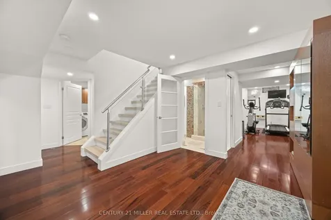 2252 Dewsbury Drive Oakville ON L6M 0A6