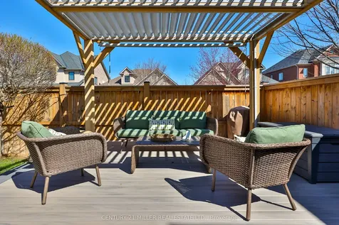 2252 Dewsbury Drive Oakville ON L6M 0A6