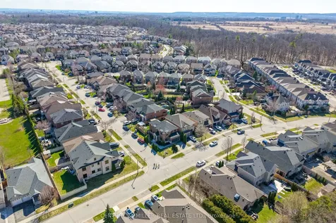 2252 Dewsbury Drive Oakville ON L6M 0A6