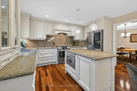 3712 Ketchum Court Mississauga ON L5L 4S4