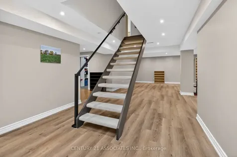 3712 Ketchum Court Mississauga ON L5L 4S4