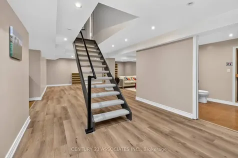 3712 Ketchum Court Mississauga ON L5L 4S4