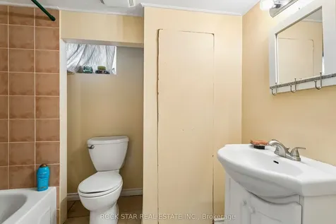 379 Ontario Street S Milton ON L9T 2N2