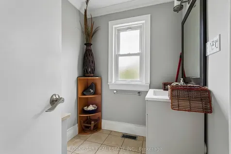 379 Ontario Street S Milton ON L9T 2N2