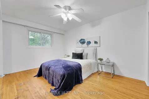 1947 Bonnymede Drive Mississauga ON L5J 1E4