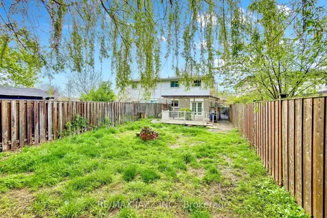 1947 Bonnymede Drive Mississauga ON L5J 1E4