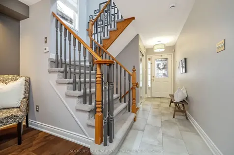 1416 Mcdermott Way Milton ON L9T 6L7