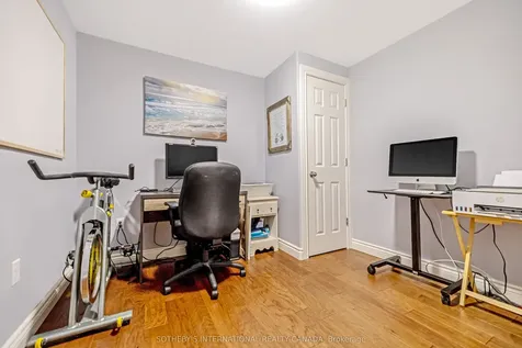1416 Mcdermott Way Milton ON L9T 6L7