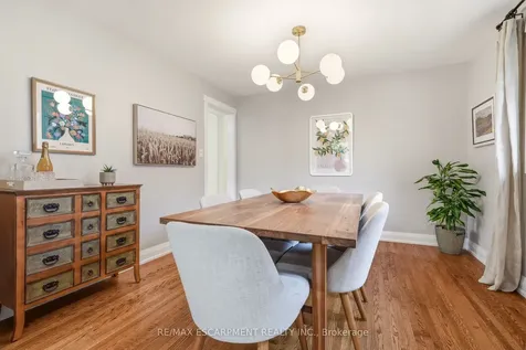 3452 Caplan Crescent Burlington ON L7N 2P9