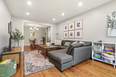 3452 Caplan Crescent Burlington ON L7N 2P9