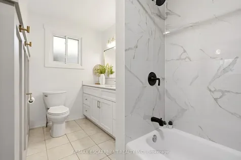 3452 Caplan Crescent Burlington ON L7N 2P9