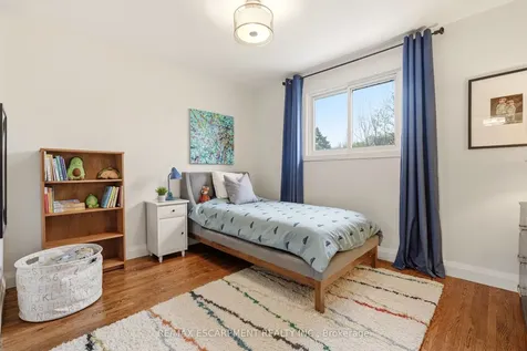 3452 Caplan Crescent Burlington ON L7N 2P9