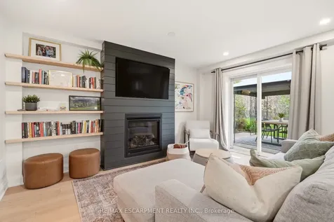3452 Caplan Crescent Burlington ON L7N 2P9