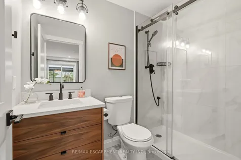 3452 Caplan Crescent Burlington ON L7N 2P9
