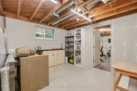 3452 Caplan Crescent Burlington ON L7N 2P9
