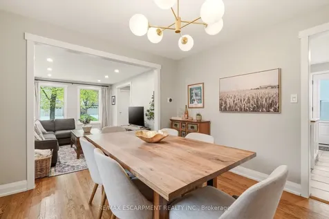 3452 Caplan Crescent Burlington ON L7N 2P9
