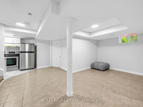 5697 Condor Place Mississauga ON L5V 2J4
