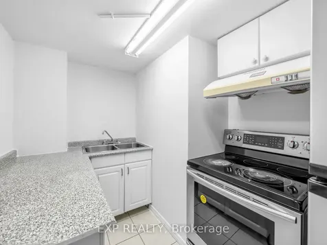 5697 Condor Place Mississauga ON L5V 2J4