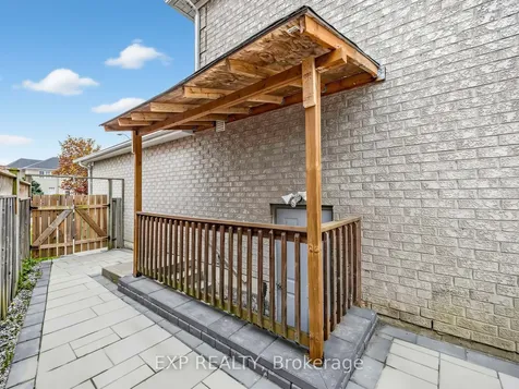 5697 Condor Place Mississauga ON L5V 2J4