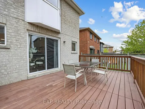 5697 Condor Place Mississauga ON L5V 2J4