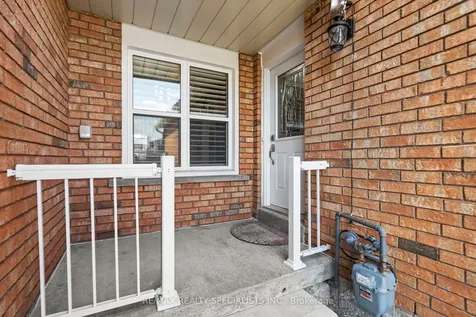121 Tulip Drive Brampton ON L6Y 3X6