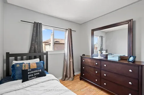 121 Tulip Drive Brampton ON L6Y 3X6