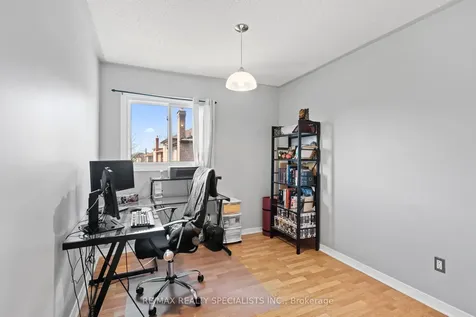 121 Tulip Drive Brampton ON L6Y 3X6