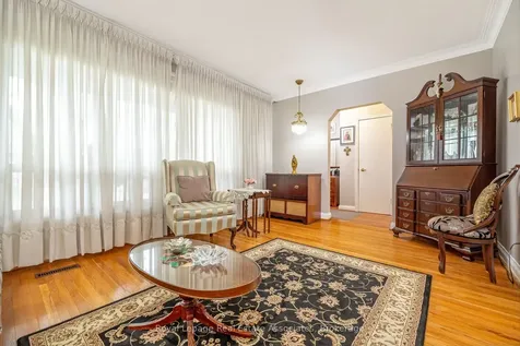 293 Thirtieth Street Toronto ON M8W 3E4