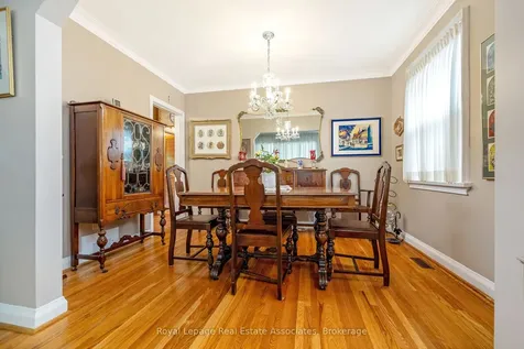 293 Thirtieth Street Toronto ON M8W 3E4