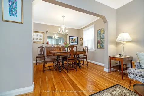 293 Thirtieth Street Toronto ON M8W 3E4