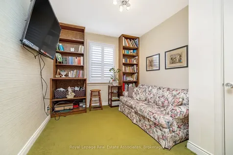 293 Thirtieth Street Toronto ON M8W 3E4