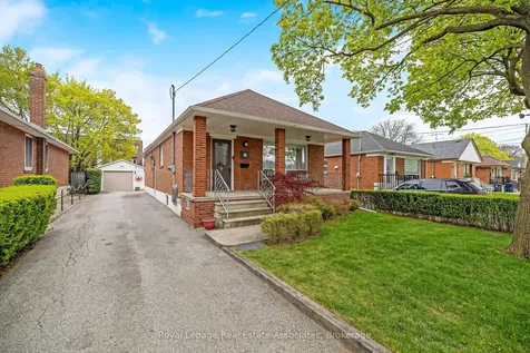 293 Thirtieth Street Toronto ON M8W 3E4