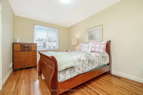 293 Thirtieth Street Toronto ON M8W 3E4