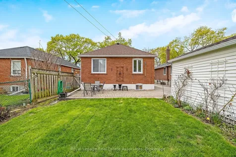 293 Thirtieth Street Toronto ON M8W 3E4