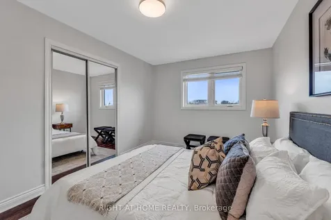 110 Victory Drive Toronto ON M3M 2J8