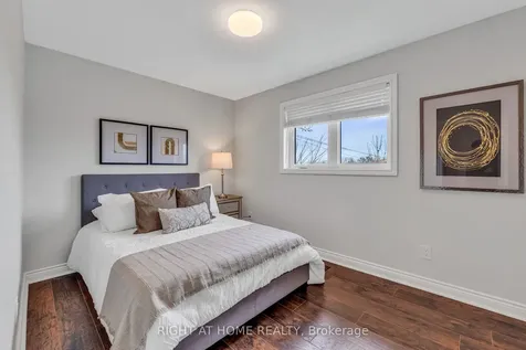 110 Victory Drive Toronto ON M3M 2J8