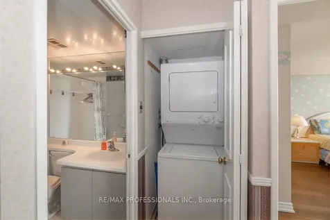 1320 Islington Avenue Toronto ON M9A 5C6