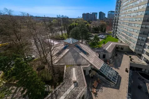 1320 Islington Avenue Toronto ON M9A 5C6