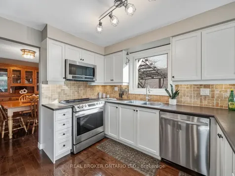 24 Mansion Street Brampton ON L6S 3E2
