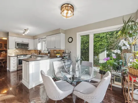 24 Mansion Street Brampton ON L6S 3E2