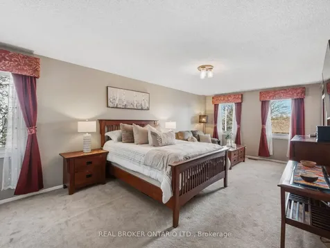 24 Mansion Street Brampton ON L6S 3E2