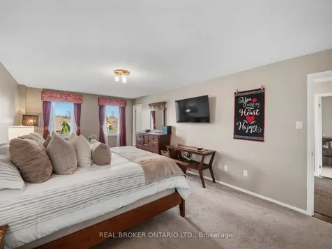 24 Mansion Street Brampton ON L6S 3E2