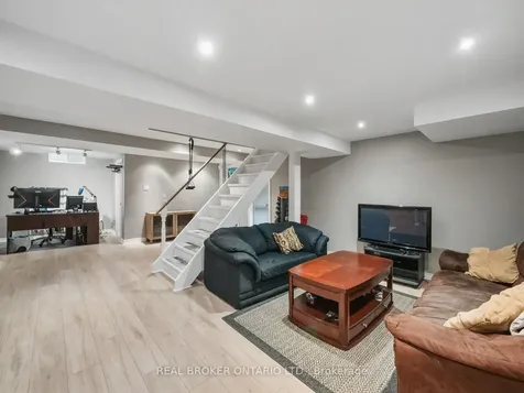 24 Mansion Street Brampton ON L6S 3E2