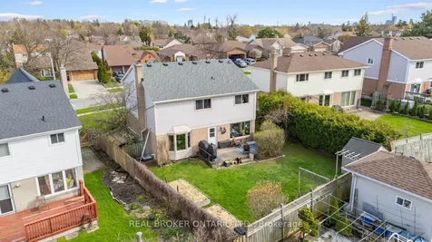 24 Mansion Street Brampton ON L6S 3E2