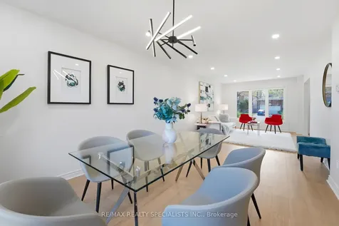 1339 Willowbank Trail Mississauga ON L4W 3P9
