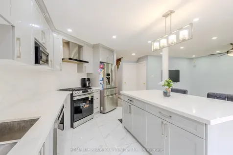 57 Saintsbury Crescent Brampton ON L6R 2V9