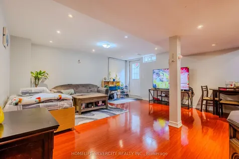 57 Saintsbury Crescent Brampton ON L6R 2V9