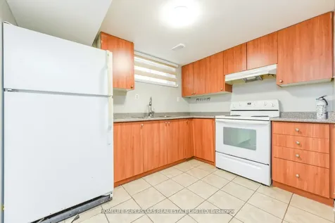 306 Royal Salisbury Way Brampton ON L6V 3G5