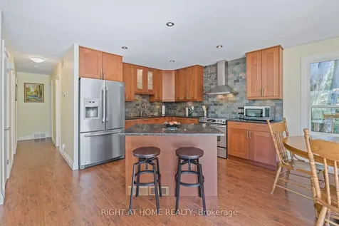 68 Ewing Street Halton Hills ON L7G 5A1